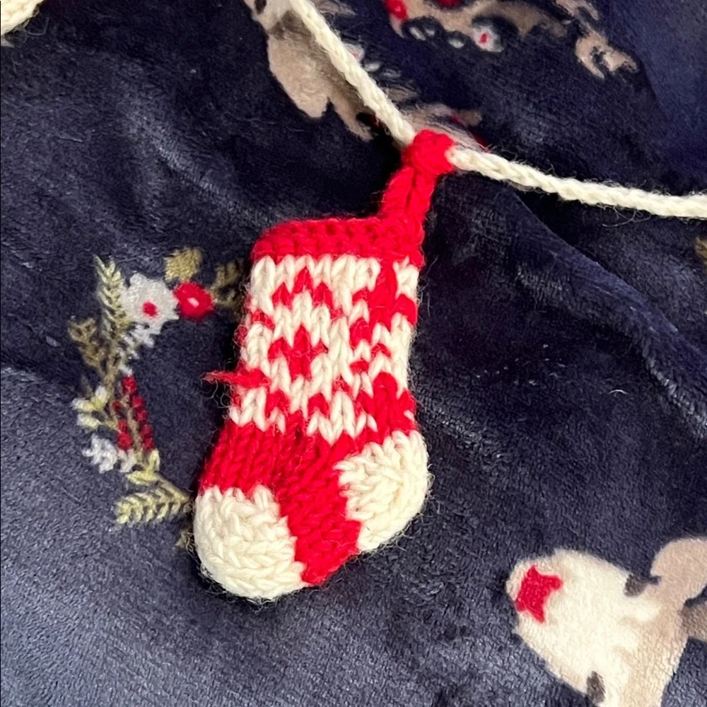 Vintage Festive Red and White Knit Stocking Garland